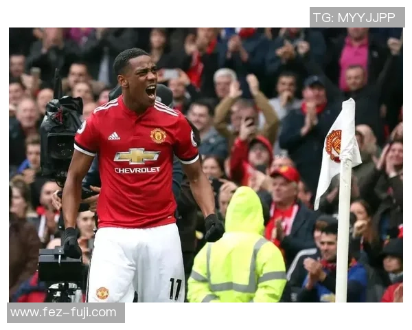 曼联客场对决热刺精彩纷呈双方争夺激烈悬念揭晓 曼联客场对决热刺精彩纷呈双方争夺激烈悬念揭晓